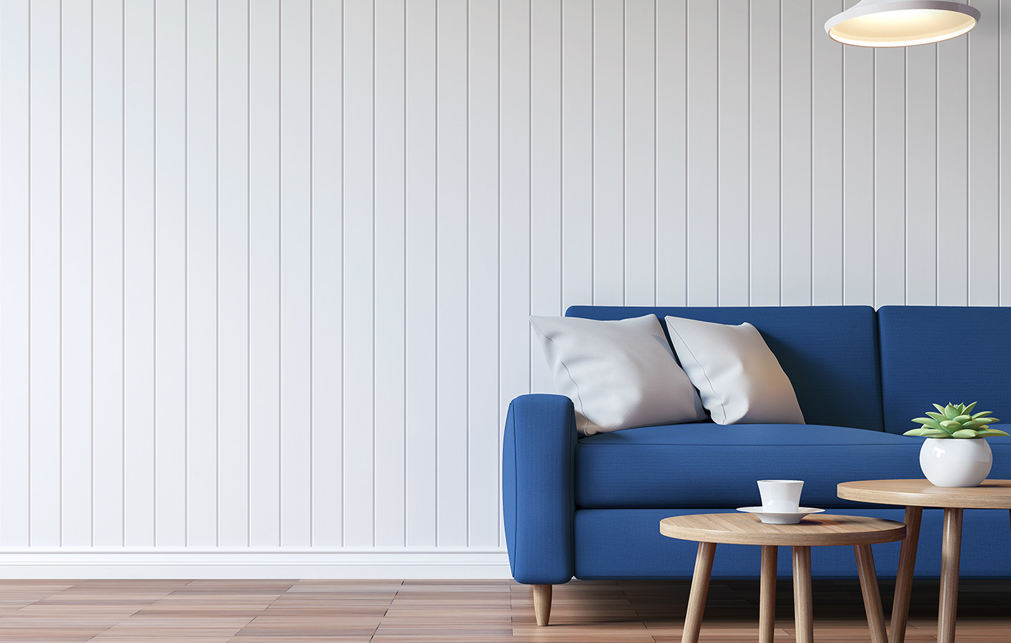 Wohnzimmer mit stilvollen Holzpaneelen an der Wand Wohnzimmer mit gemütlicher Couch, Tisch und Holzpaneelen an der Wand